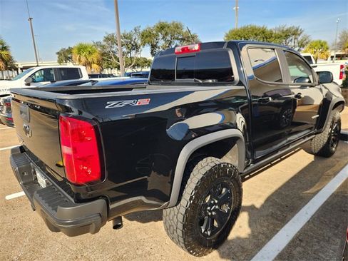 Used 2018 Chevrolet Colorado ZR2 w/ ZR2 Midnight Special Edition image 5