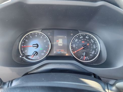 Used 2019 Toyota RAV4 XLE w/ Convenience Package image 31