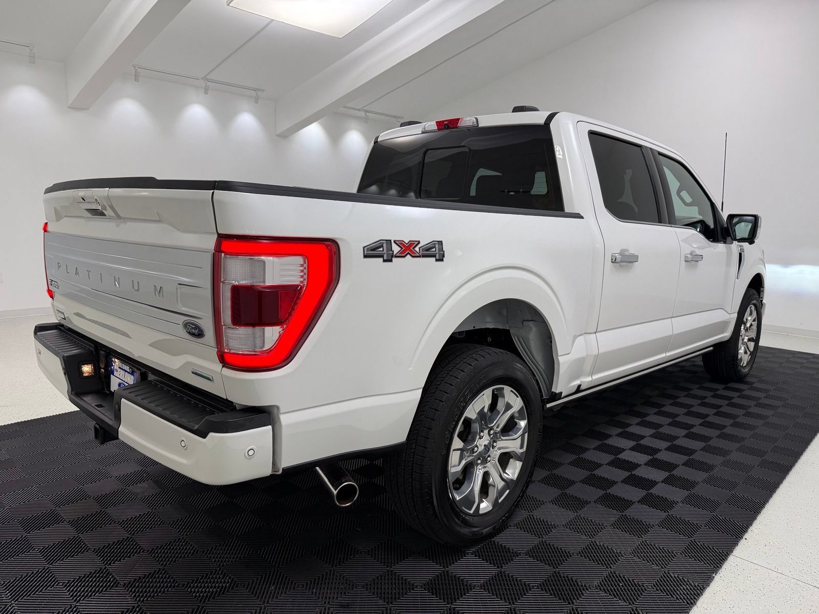 Used 2022 Ford F150 Platinum w/ Equipment Group 701A High AWD/4WD image 7