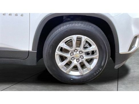 Used 2021 Chevrolet Traverse LT AWD/4WD image 21