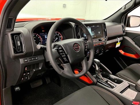 New 2025 Nissan Frontier PRO-4X image 6