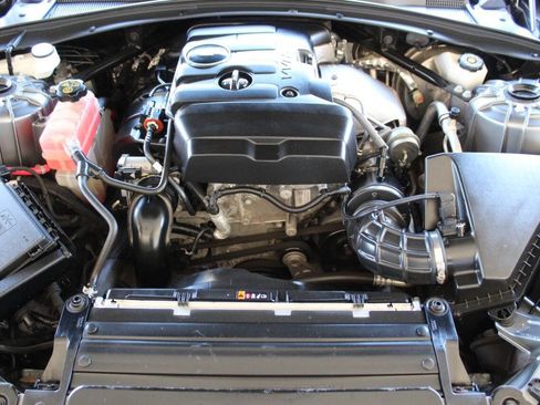 Used 2020 Chevrolet Camaro LT RWD image 11