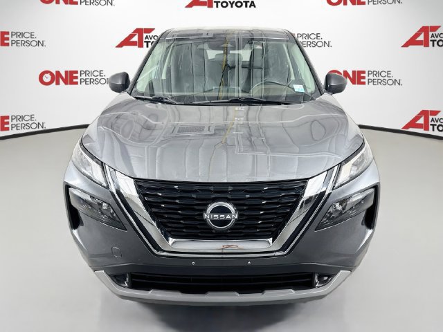 Used 2023 Nissan Rogue S FWD image 2