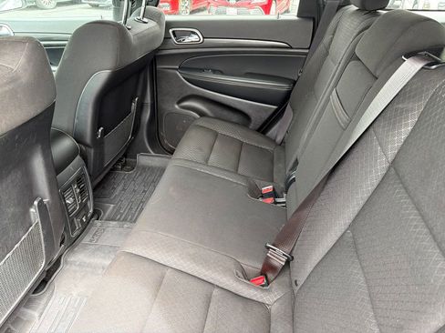 Used 2021 Jeep Grand Cherokee Freedom Edition AWD/4WD image 13