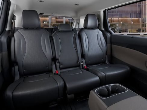 New 2026 Kia Carnival EX FWD image 16