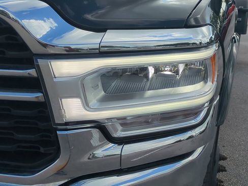 Used 2023 RAM 3500 SLT w/ Quick Order Package 2YG SLT AWD/4WD image 11