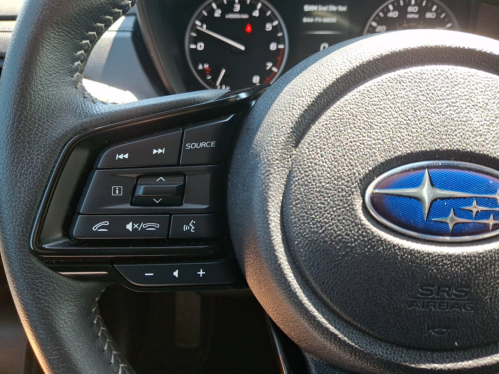 Used 2025 Subaru Forester Premium AWD/4WD image 21