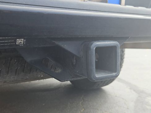 Used 2022 Chevrolet Colorado Z71 w/ Z71 Midnight Edition image 34