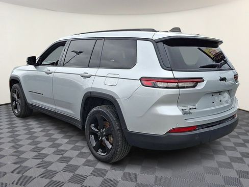 Used 2023 Jeep Grand Cherokee L Laredo AWD/4WD image 6