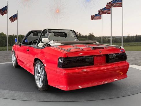 Used 1993 Ford Mustang GT RWD image 5