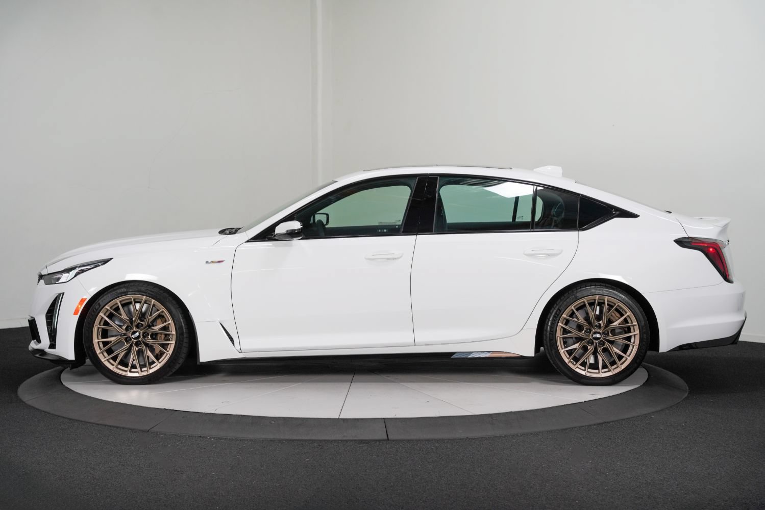 Used 2023 Cadillac CT5 V Blackwing w/ LPO, Bronce Accent Package RWD image 7