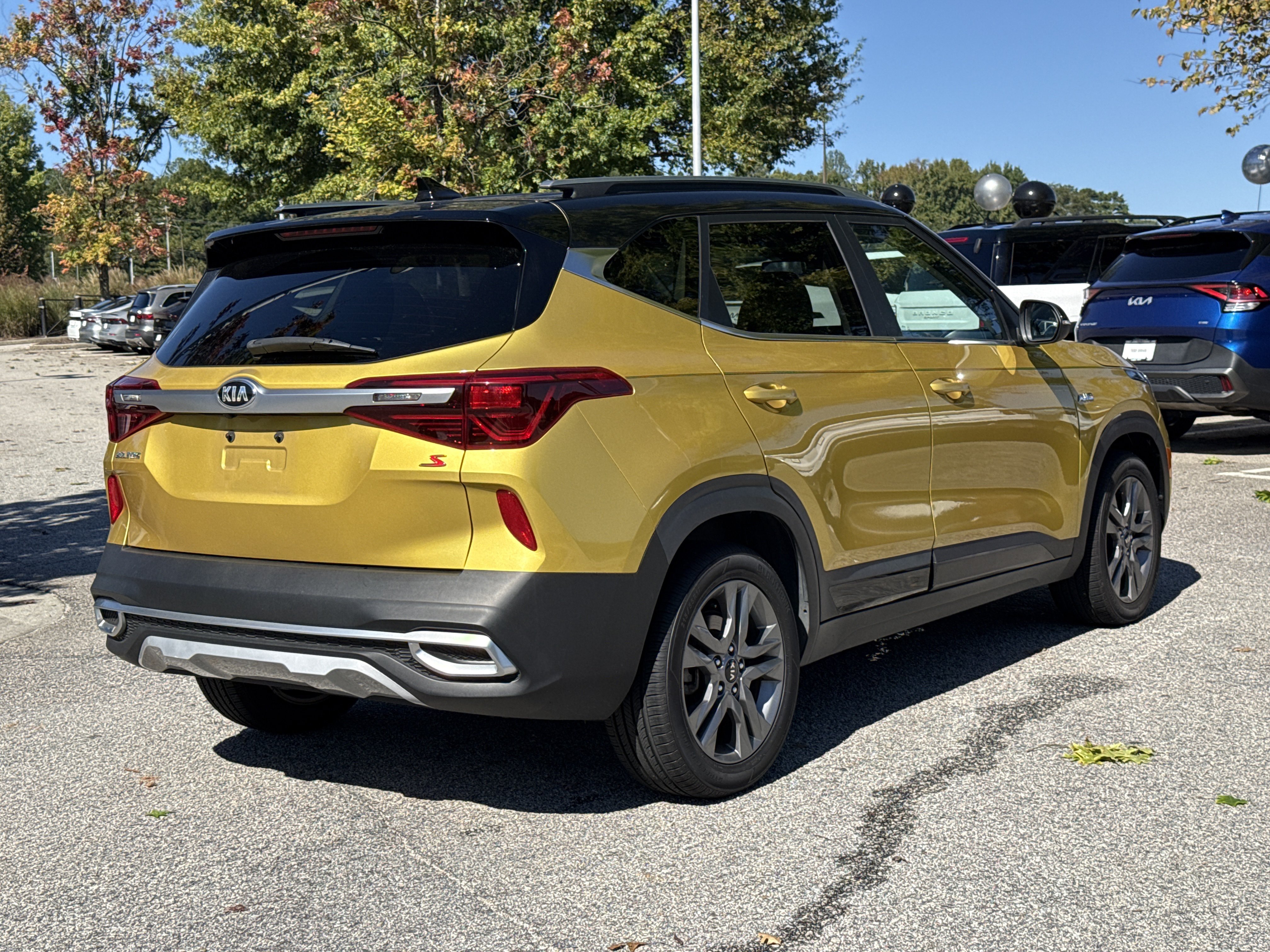 Used 2021 Kia Seltos S AWD/4WD image 22