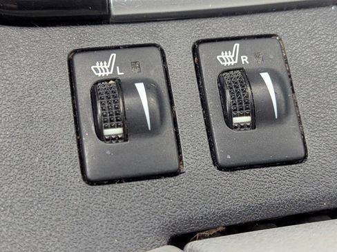 Used 2019 Toyota Highlander XLE image 27