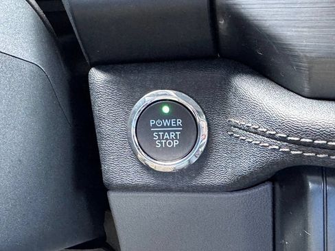 Used 2025 Ford F150 Lightning Flash AWD/4WD image 7