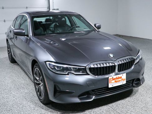 Used 2021 BMW 330i xDrive Sedan w/ Convenience Package AWD/4WD image 5