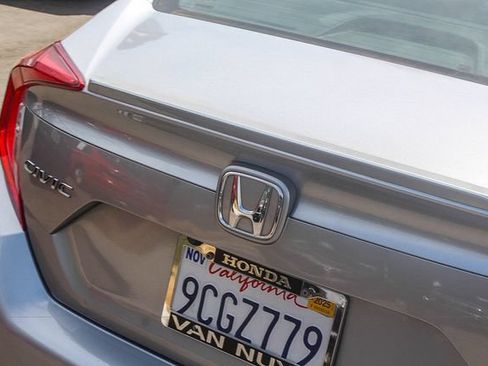 Used 2020 Honda Civic EX-L image 9