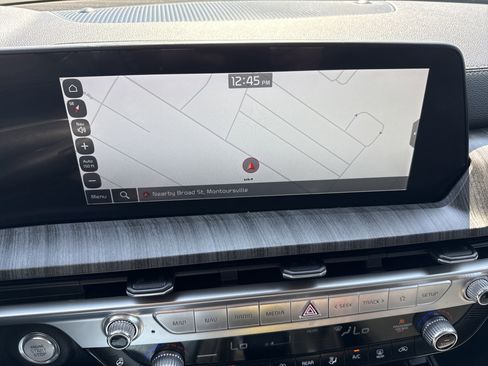 Used 2023 Kia Telluride EX image 30