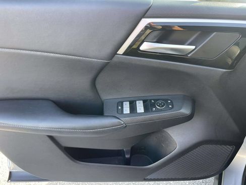 Used 2022 Mitsubishi Outlander SE FWD image 16