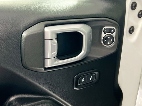 Used 2019 Jeep Wrangler Unlimited Sport S image 16