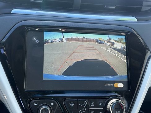 Used 2017 Chevrolet Bolt LT image 12