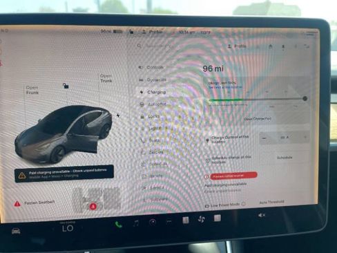 Used 2018 Tesla Model 3 Long Range RWD image 16