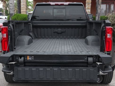 Used 2024 Chevrolet Silverado 3500 LTZ w/ LTZ Plus Package AWD/4WD image 9