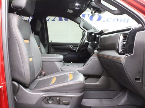Used 2024 GMC Sierra 2500 AT4 w/ AT4 Preferred Package AWD/4WD image 40