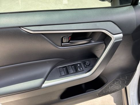 Used 2025 Toyota RAV4 LE FWD image 15