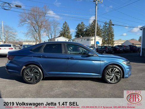 Used 2019 Volkswagen Jetta SEL Premium image 2