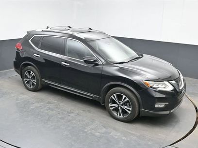 Used 2017 Nissan Rogue SL w/ SL Premium Package