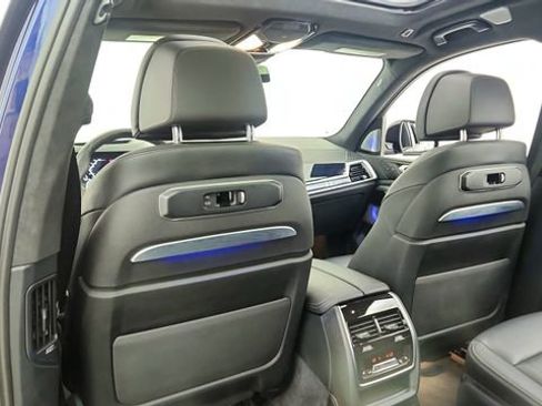Used 2024 BMW X7 xDrive40i w/ Executive Package image 35