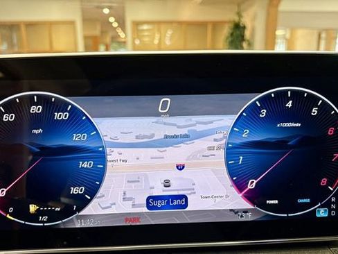 New 2026 Mercedes-Benz CLE 450 4MATIC Coupe image 13