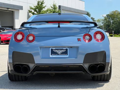 Used 2016 Nissan GT-R Black Edition AWD/4WD image 6