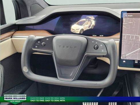 Used 2023 Tesla Model X image 10