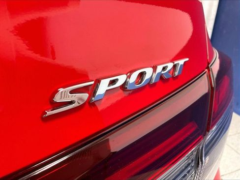 Used 2025 Honda Civic Sport image 28