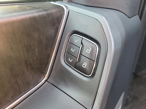 Used 2022 Ford F150 Lariat w/ Equipment Group 502A High image 23