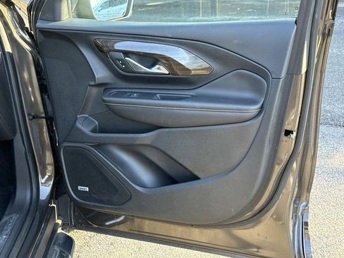 Used 2019 GMC Terrain Denali w/ LPO, 'HIT The Road' Package image 8