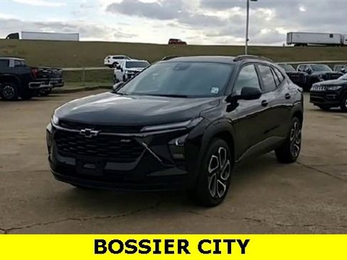 Certified 2025 Chevrolet Trax RS w/ Sunroof Package image 4