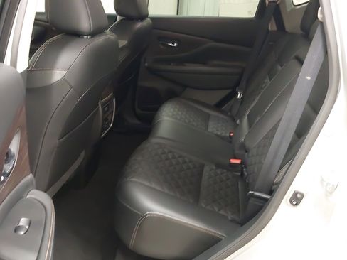 Used 2023 Nissan Murano Platinum w/ Cargo Package image 38