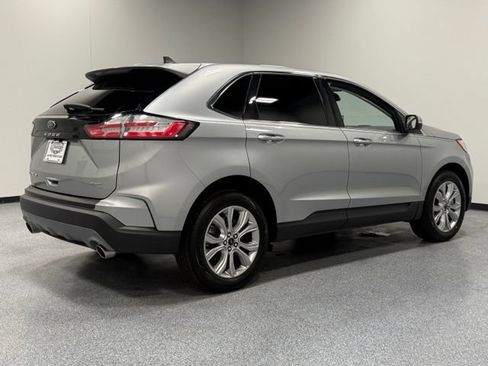 Used 2023 Ford Edge Titanium AWD/4WD image 8