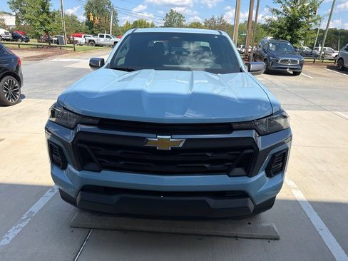 Used 2025 Chevrolet Colorado LT w/ Advanced Trailering Package RWD image 2