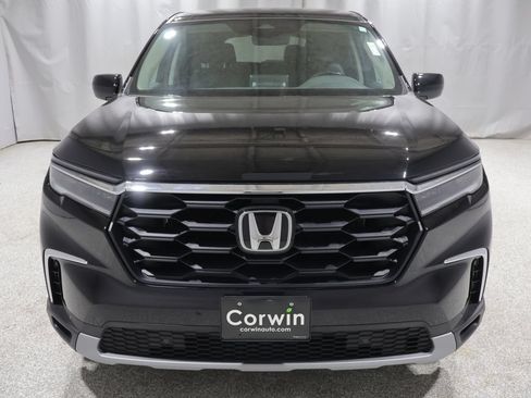 Used 2025 Honda Pilot EX-L image 7