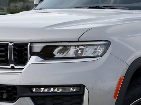 New 2026 Jeep Grand Cherokee L Limited w/ Luxury Tech Group II RWD image 11