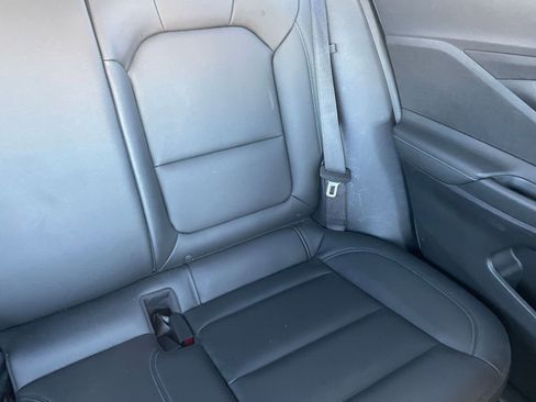 Used 2025 Buick Envista Sport Touring image 36