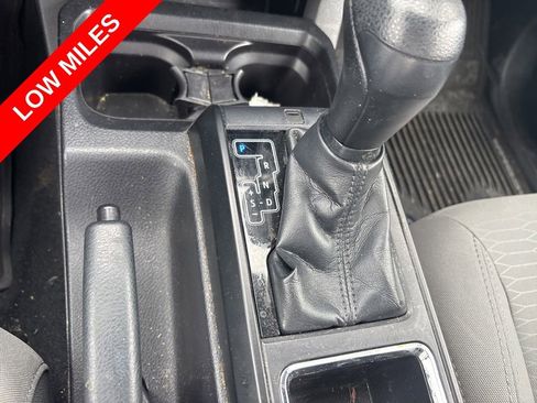 Used 2018 Toyota Tacoma SR w/ SR Convenience Package RWD image 21