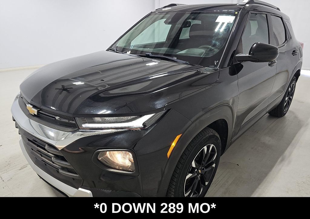 Used 2021 Chevrolet TrailBlazer LT w/ Convenience Package FWD image 1