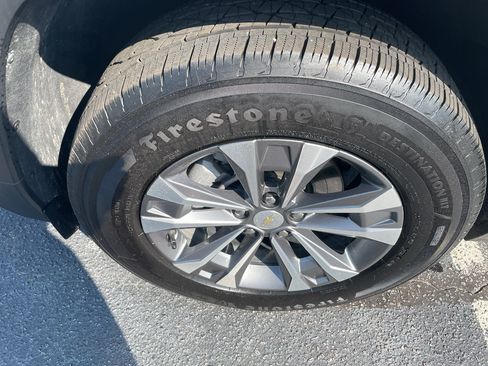 Used 2026 Chevrolet Equinox LT w/ Convenience Package II FWD image 8