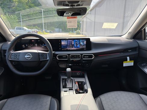 New 2026 Nissan Sentra SR FWD image 23