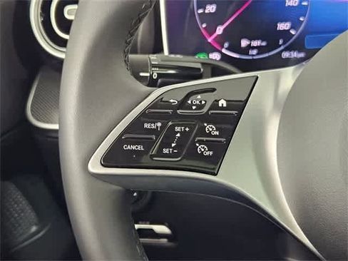 Used 2025 Mercedes-Benz C 300 4MATIC Sedan image 25