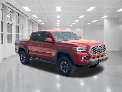 Used 2023 Toyota Tacoma TRD Off-Road image 2